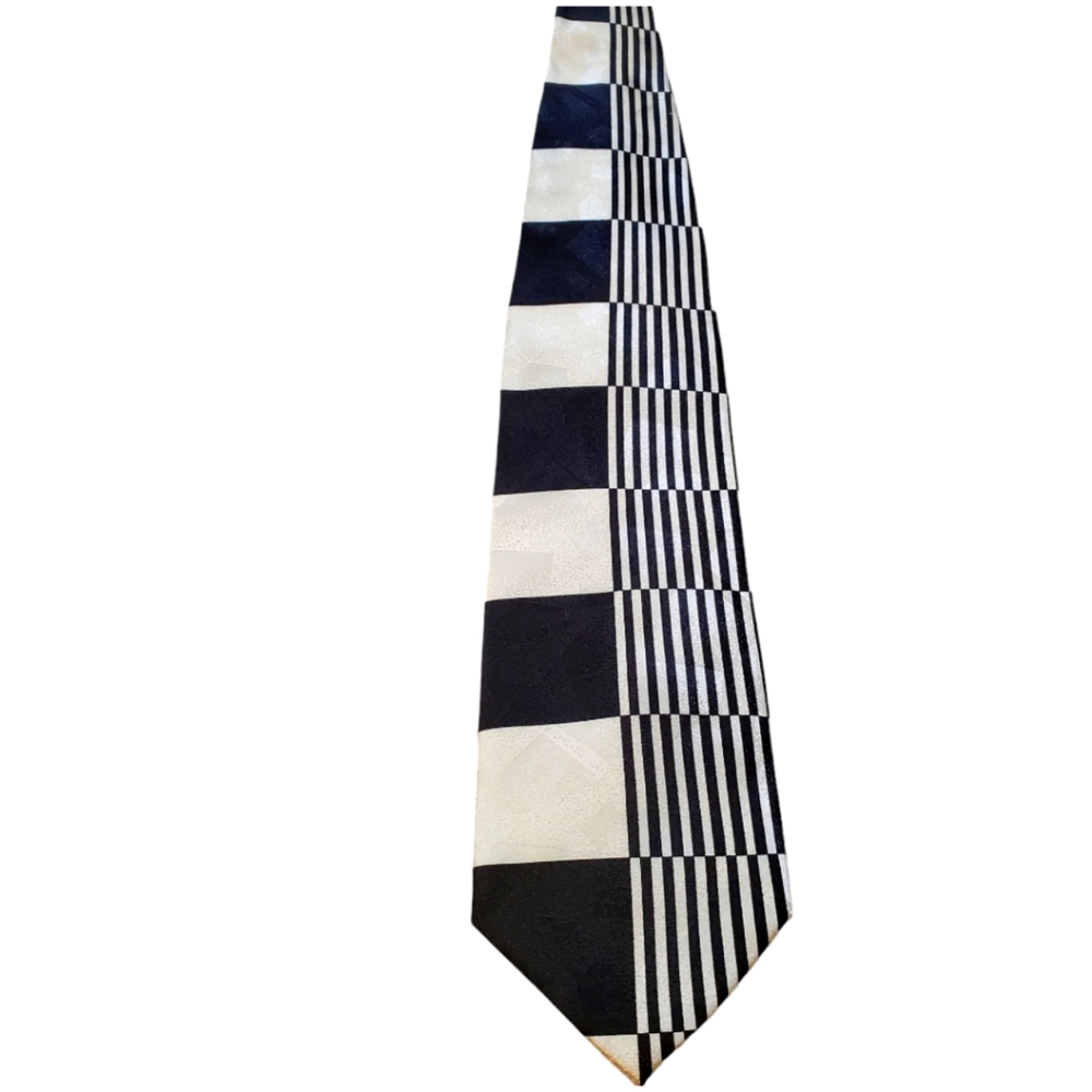 Black and White Daniel Ellissa of New York Tie and Picket Square